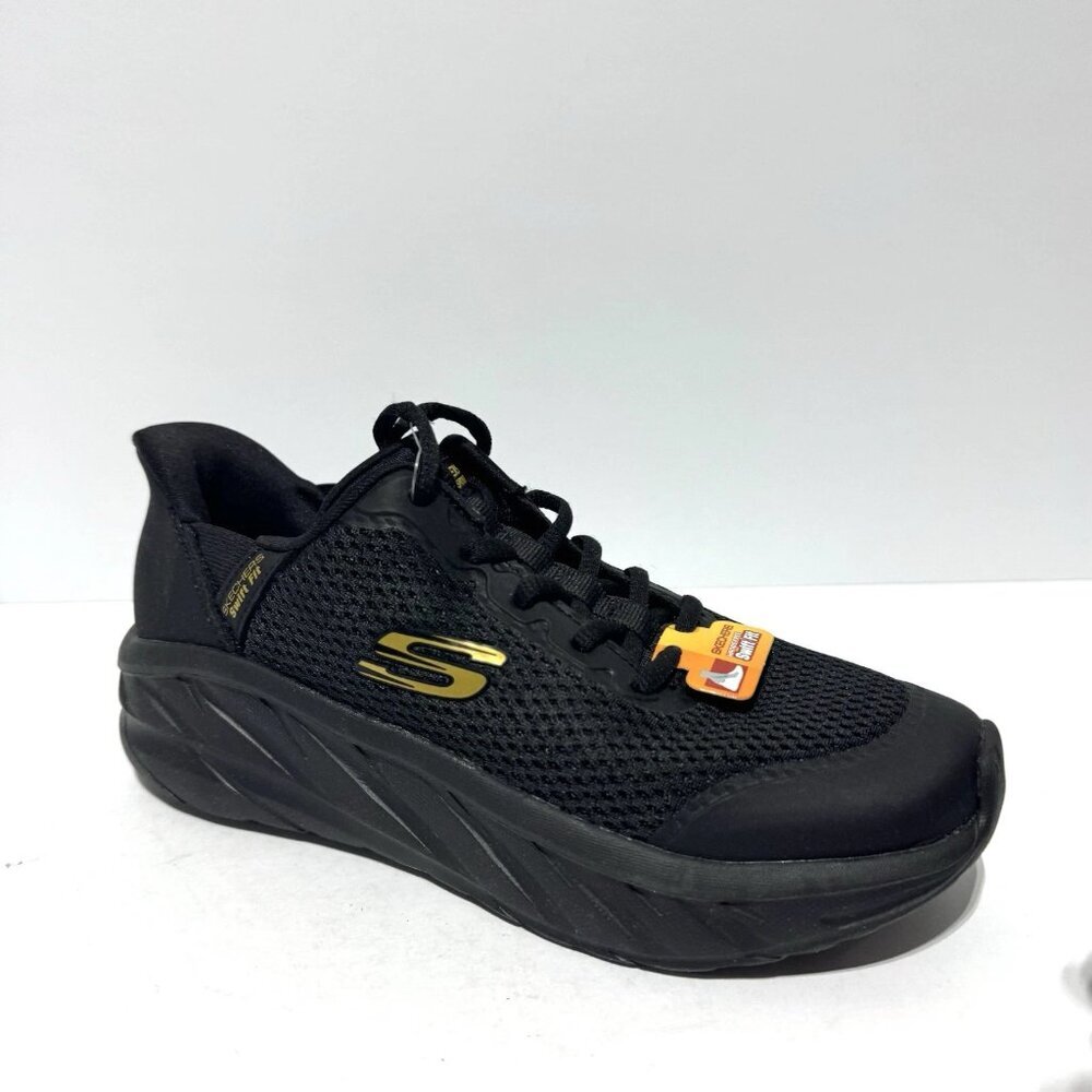 Skechers Womens Dlux Ultra Swift Sneakers Black Size 6.5 M
